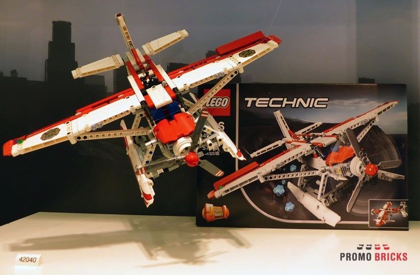 lego-technic-fireplane-42040-1_c