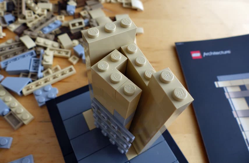 lego-architecture-flatiron4