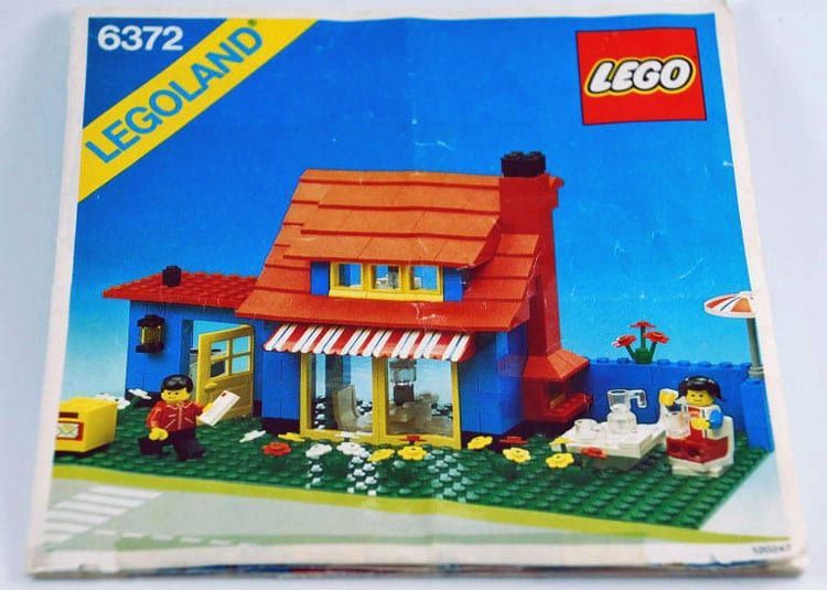 lego_6372_town-house_11