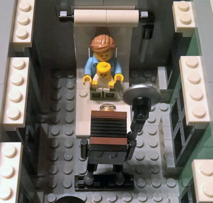 Jede Menge Details: LEGO Creator Expert Stadtleben (10255)