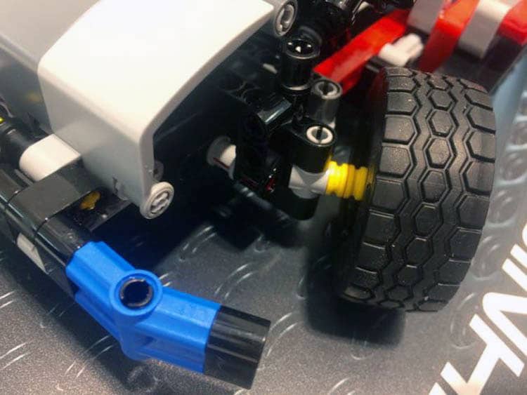 Spielwarenmesse: 40 Jahre LEGO Technic Sondermodell im Detail