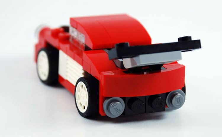 Kurz-Review: LEGO Creator Roter Rennwagen (31055)