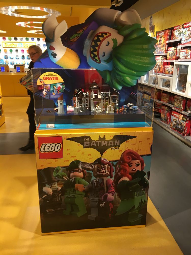 LEGO Batman Movie Promotion in den LEGO Stores