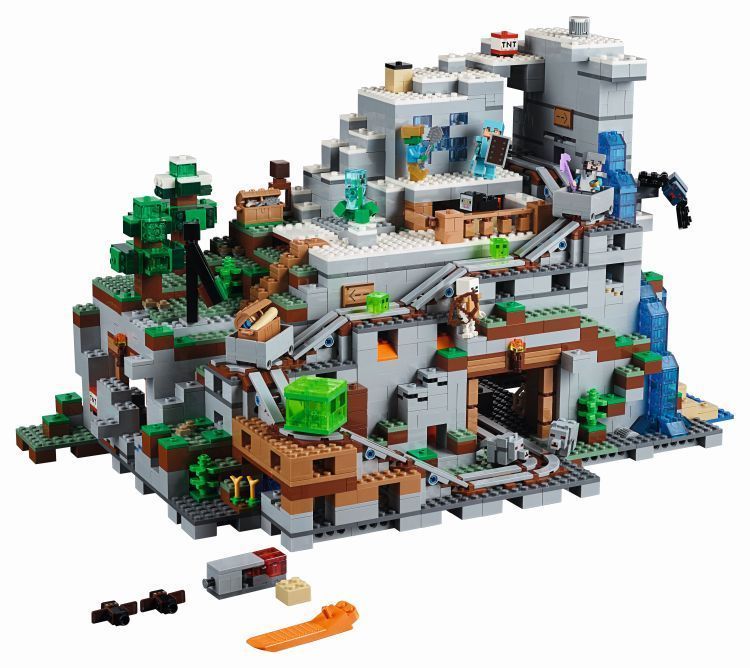 LEGO Minecraft Die Berghöhle (21137) ab heute erhältlich