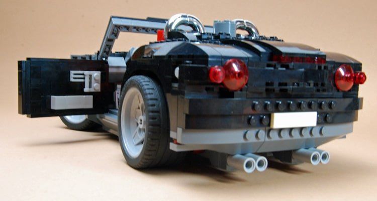 LEGO Roaring Roadster