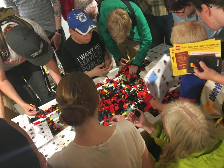Erlebnisbericht: Eröffnung des LEGO Flagship Stores in Berlin