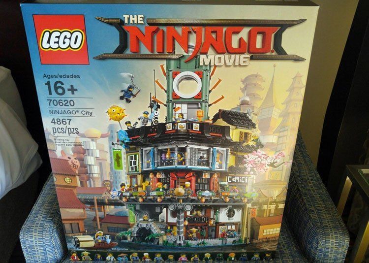 LEGO SDCC 2017: LEGO Ninjago Movie Ninjago City (70620) Live-Build