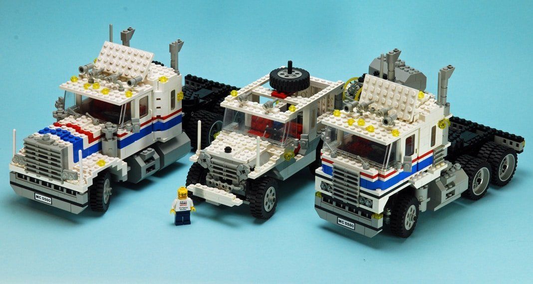 LEGO  HighwayRig
