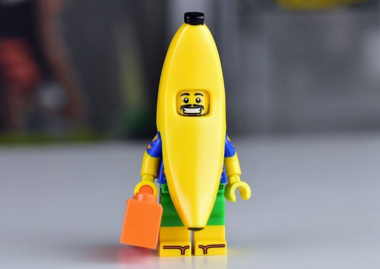 lego-5005250-banana-guy_9.jpg