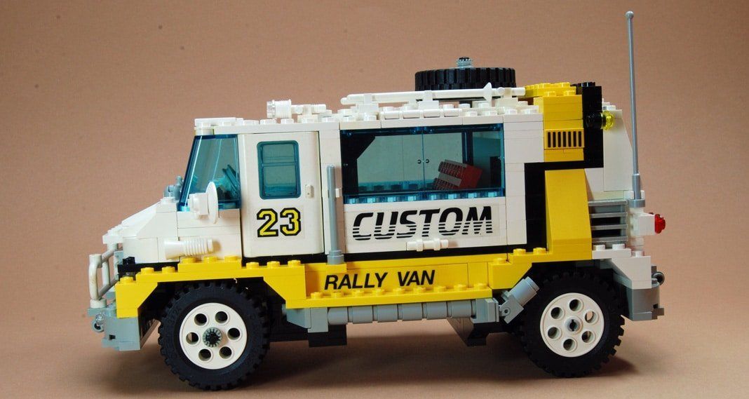 LEGO 5550 Model Team Rally Van