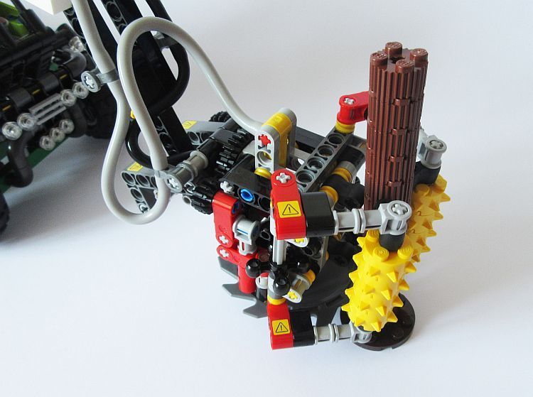 LEGO Technic 42080 Forest Machine im Review