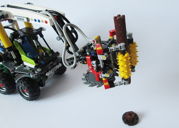 LEGO Technic 42080 Forest Machine im Review