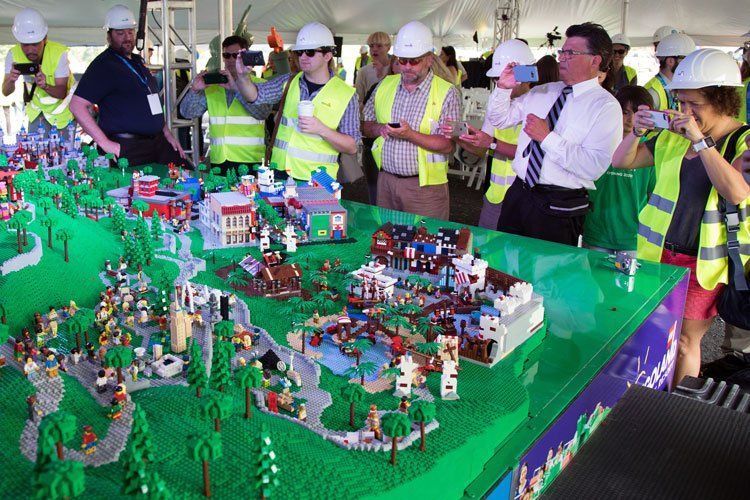LEGOLAND New York: Riesiges LEGO Modell zeigt neuen Themenpark