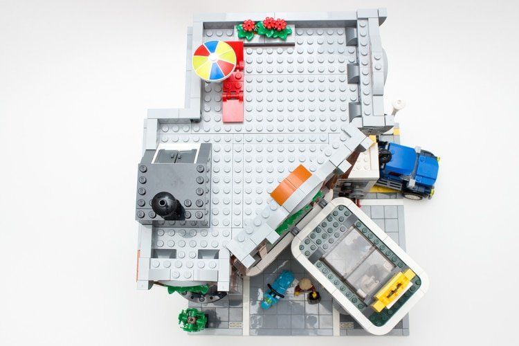 LEGO 10264 Creator Expert Corner Garage im Review