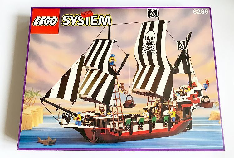 lego-6286-skulls-eye-schooner-001.jpg