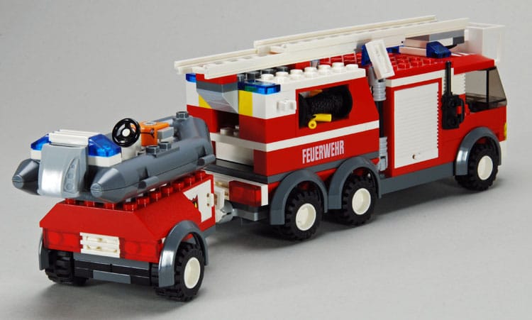 LEGO 7239 Feuerwehrlöschzug von 2005 im Classic Review