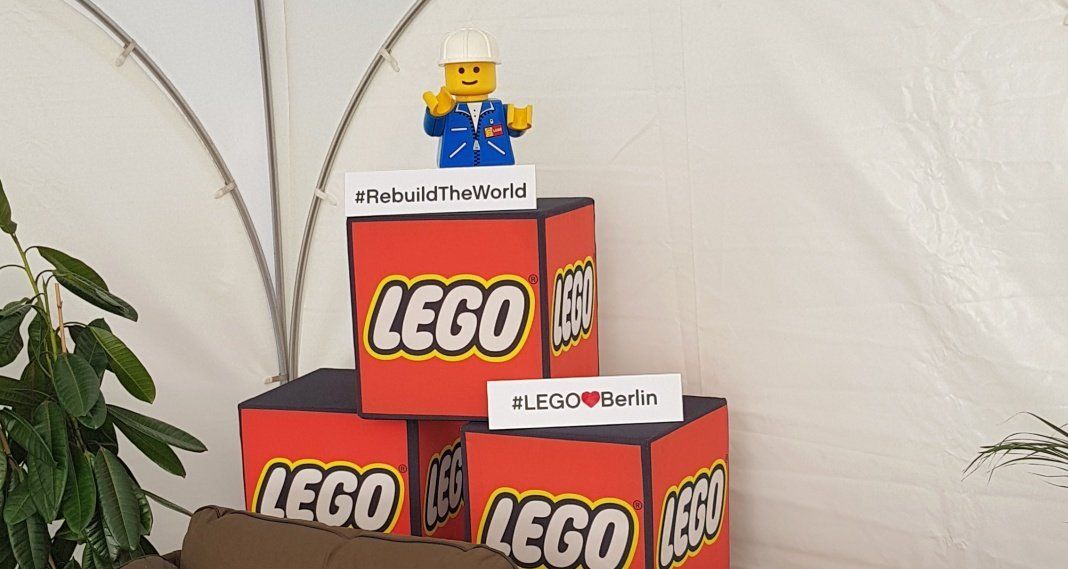 Lego Rebuild The World 2019 0000