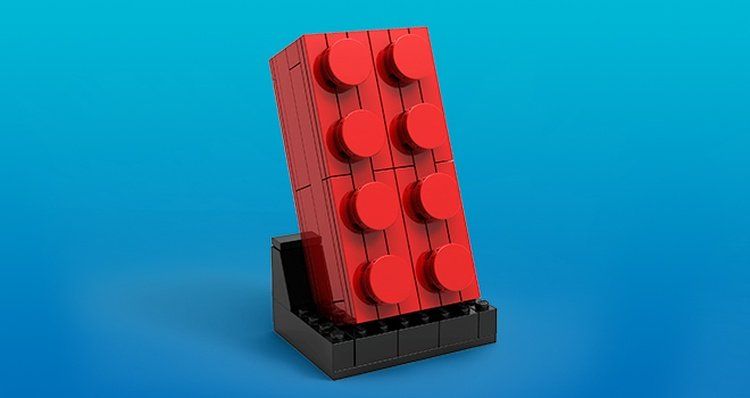 lego-weekend-days-2019-red-2x4-brick-0002.jpg