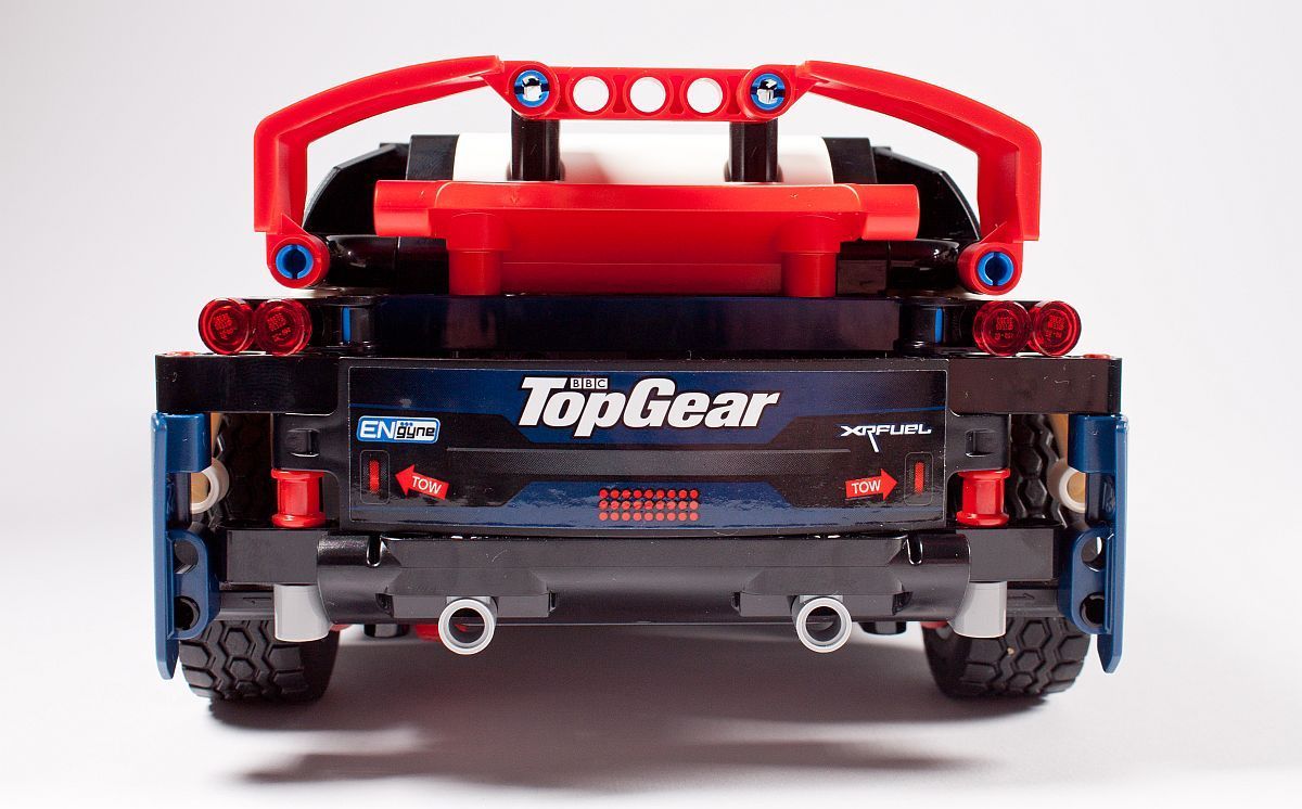 LEGO Technic 42109 App-Controlled Top Gear Rally Car im Review