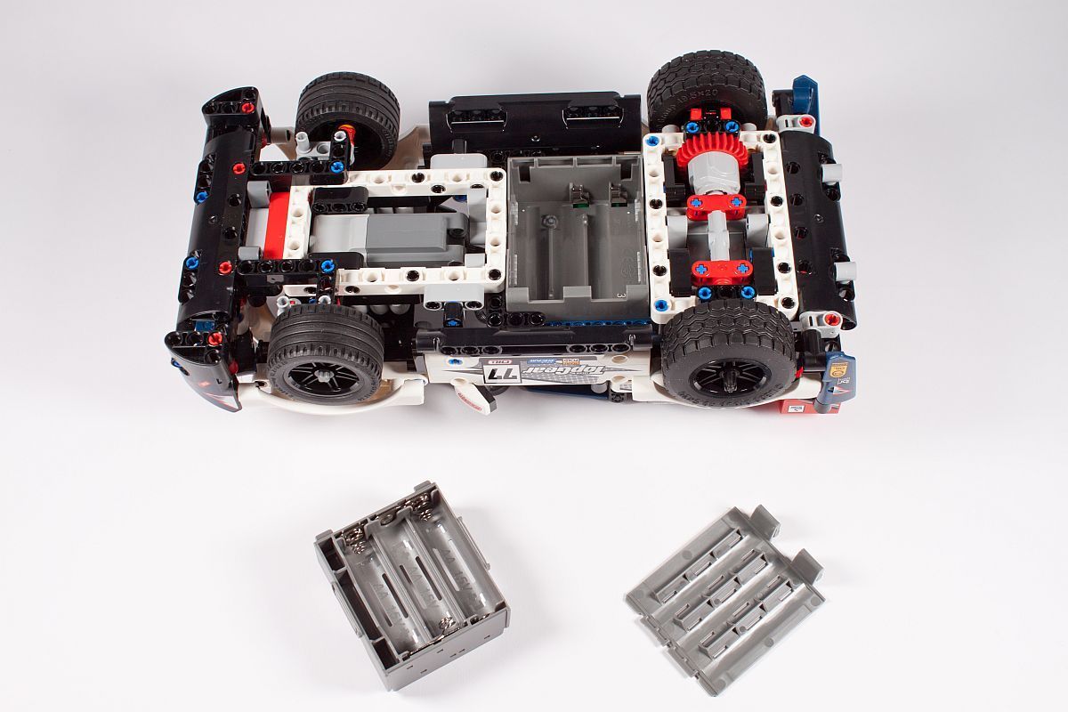 LEGO Technic 42109 App-Controlled Top Gear Rally Car im Review