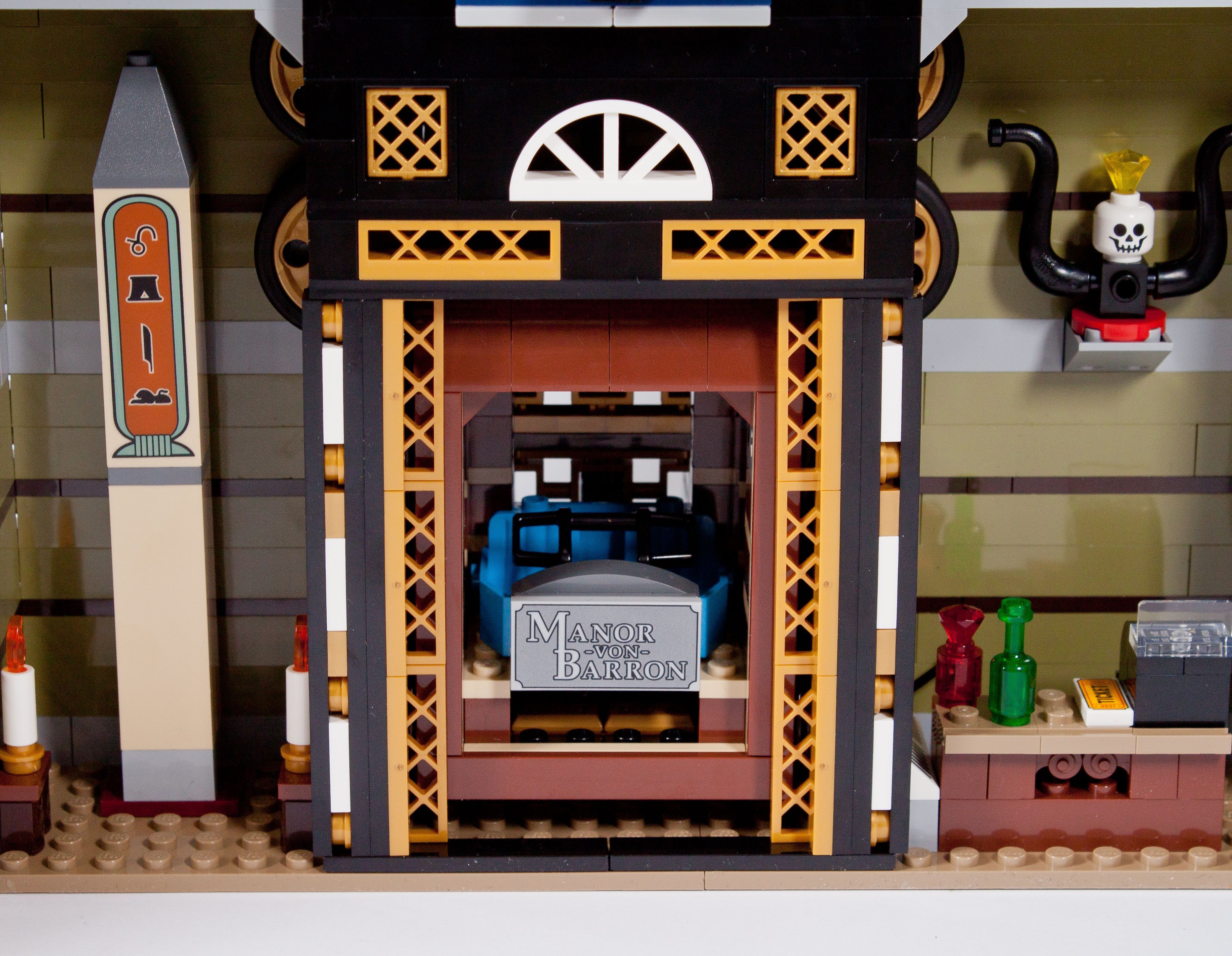 LEGO 10273 Haunted House im Review