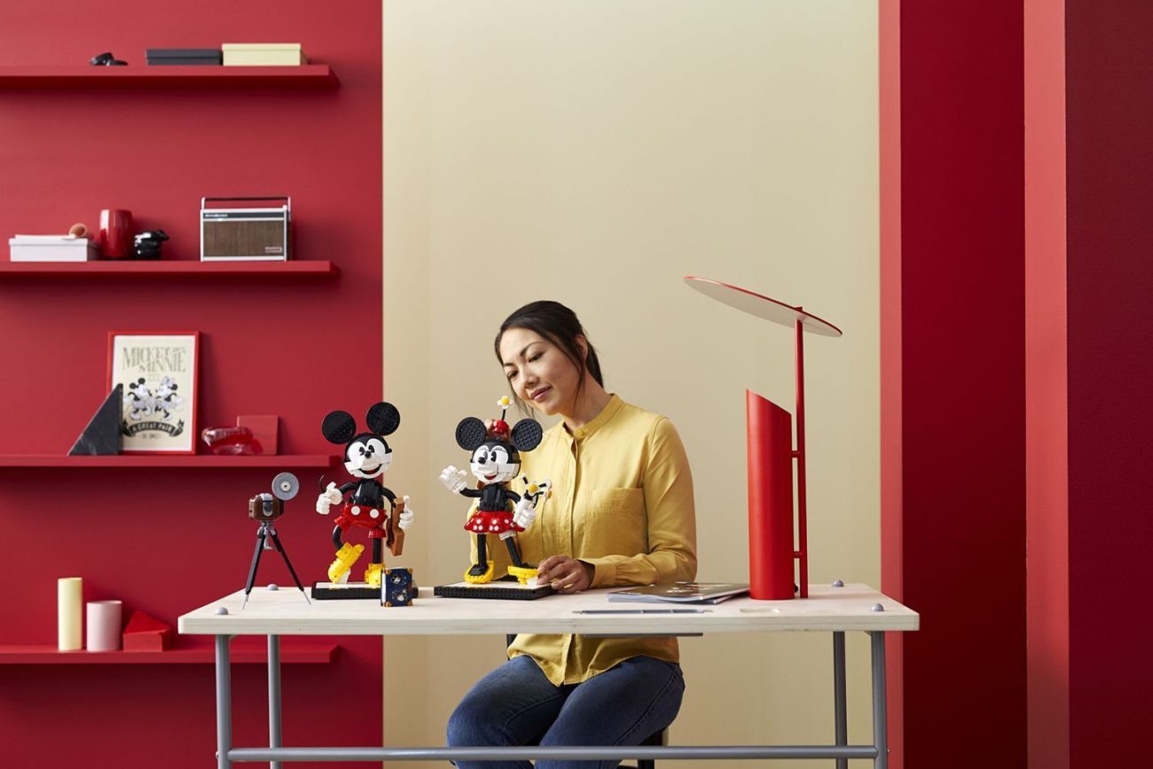 lego-disney-adult-builders-43179-mickey-and-minnie-mouse-2020-0011.jpg