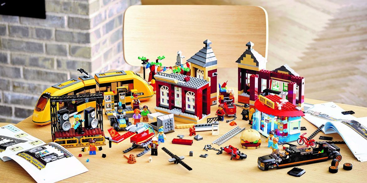 LEGO 60271 City Main Square