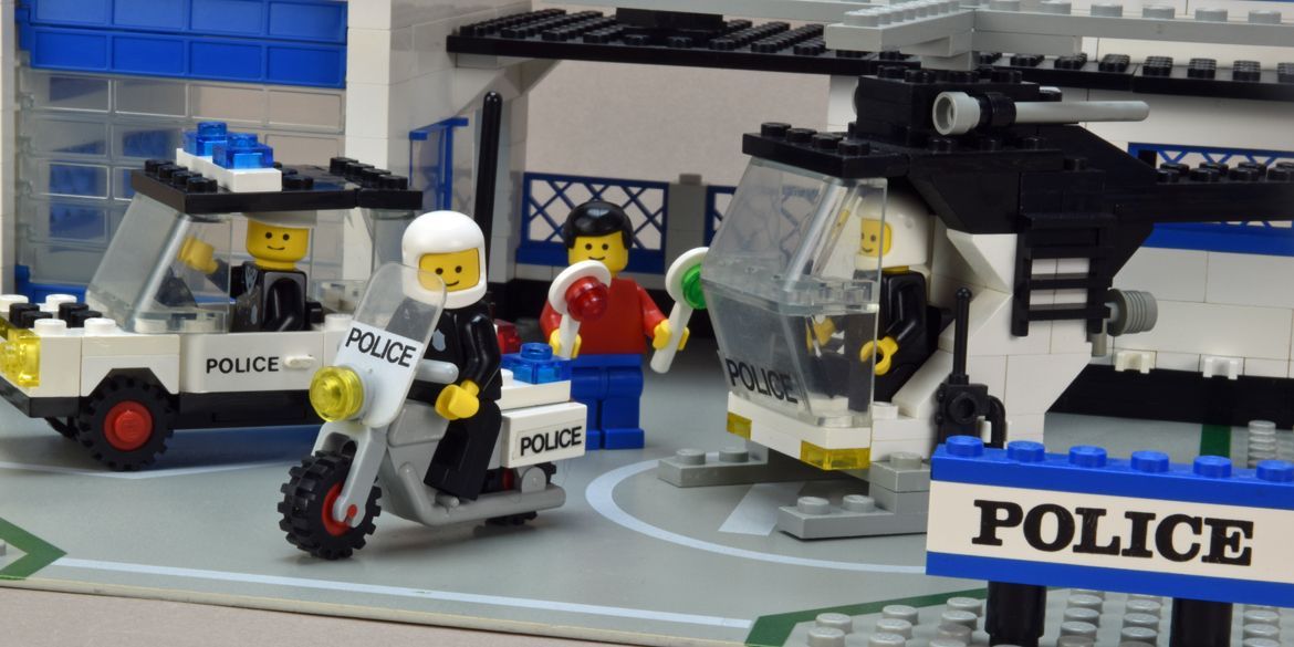 LEGO 6384 Polizeieinsatz-Zentrale