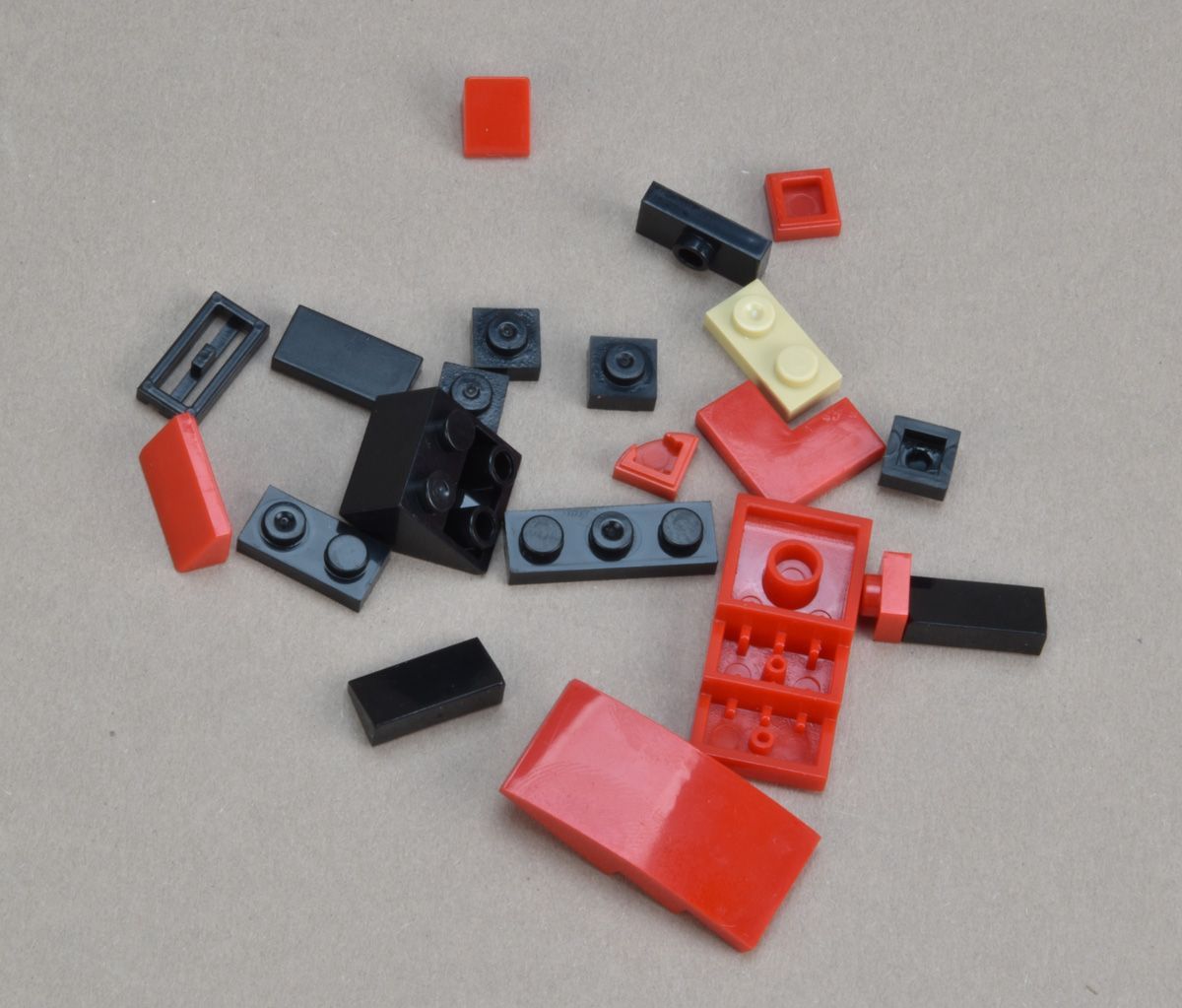 u.a PDF-Bauanleitung Tankstelle aus Noppensteinen Lego 
