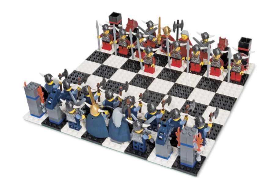 Schach und Matt: Die Geschichte des LEGO Schachs