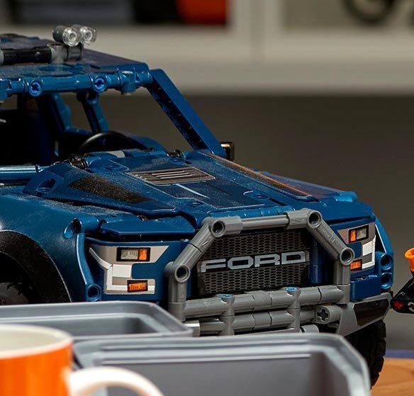 LEGO 42126 Ford F-150 Raptor: Blauer Prototyp aufgetaucht