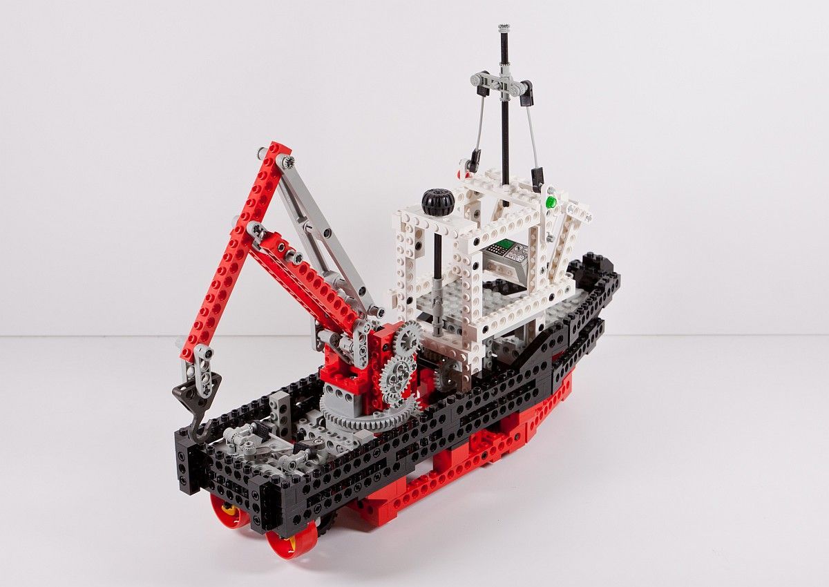 LEGO Technic 8839 Supply Ship von 1992 im Classic-Review