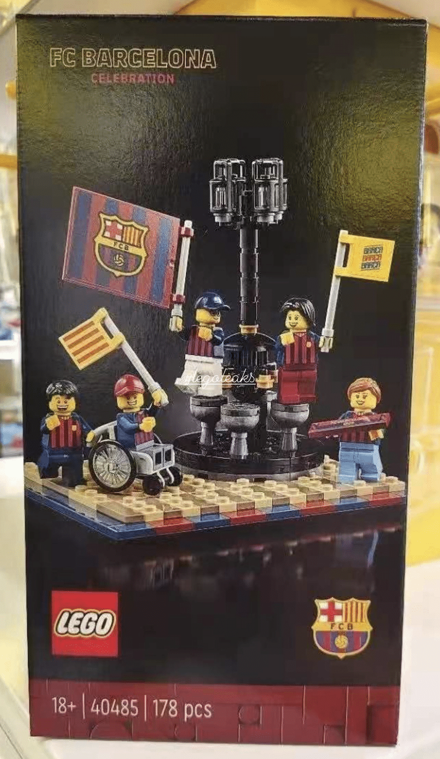 lego-40485-fc-barcelona-celebration
