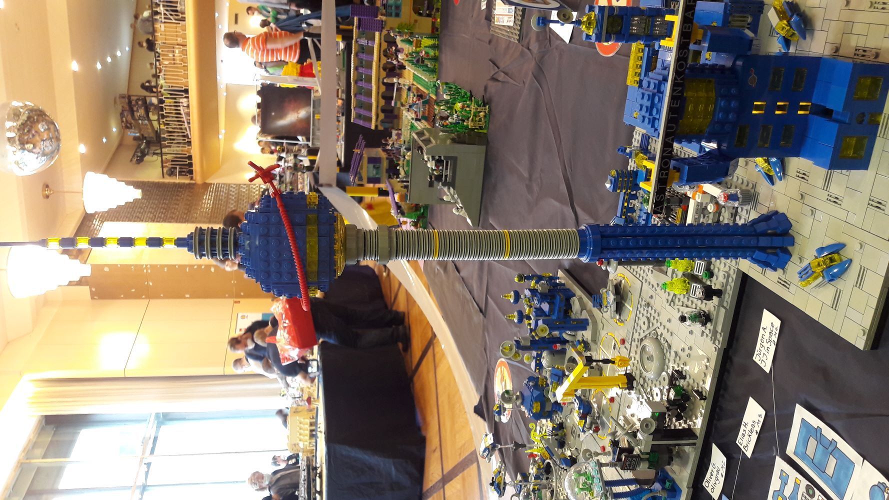 Auf der Berliner Steinewahn 2021: LEGO-Ausstellung im Seeambiente