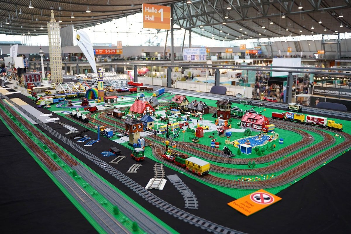 Schwabenstein 2022 vom 17.-20. November in Stuttgart: Jetzt Karten zur LEGO Fan-Ausstellung gewinnen