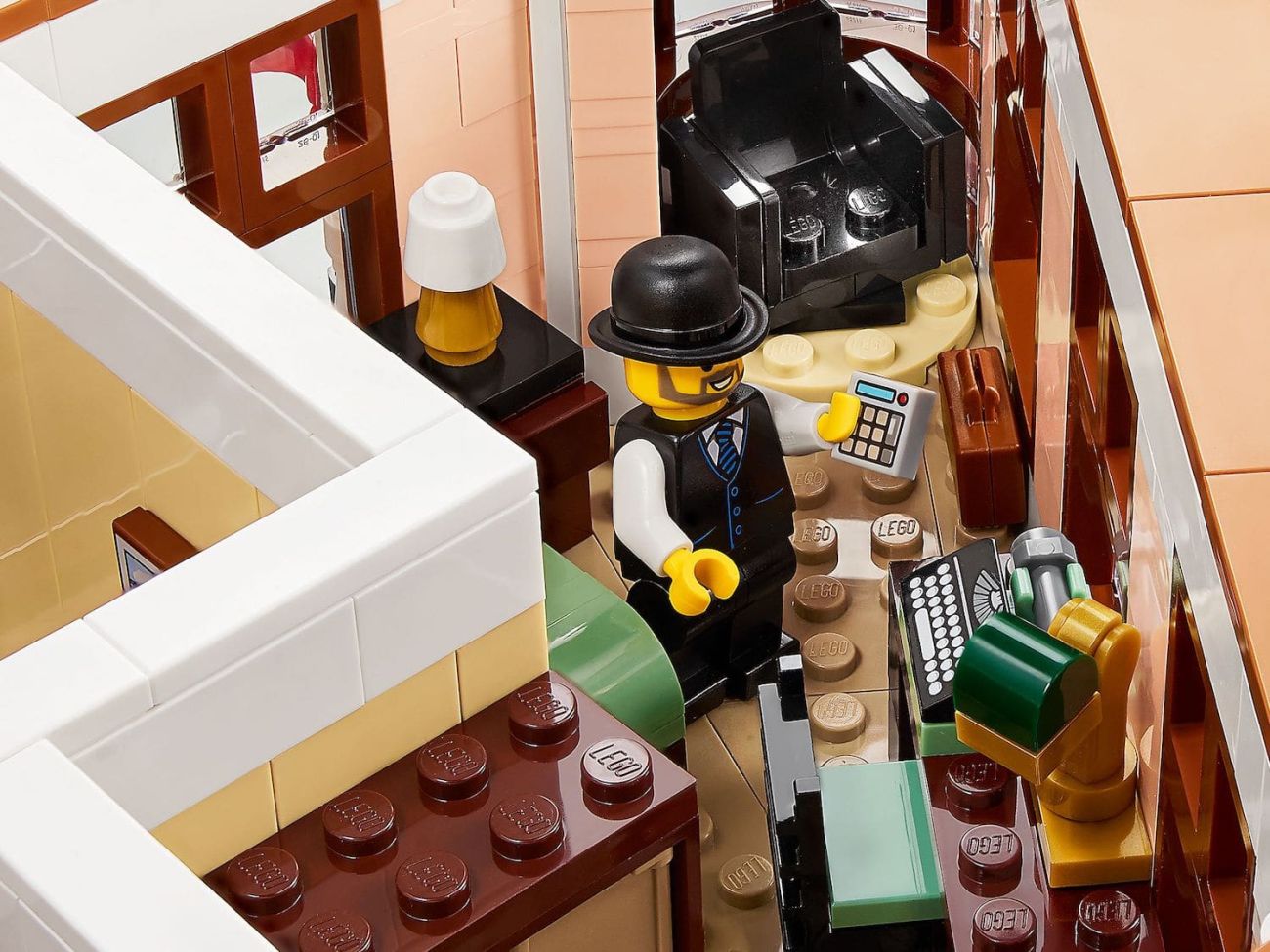 LEGO 10297 Boutique Hotel: Neues Modular 2022 offiziell vorgestellt