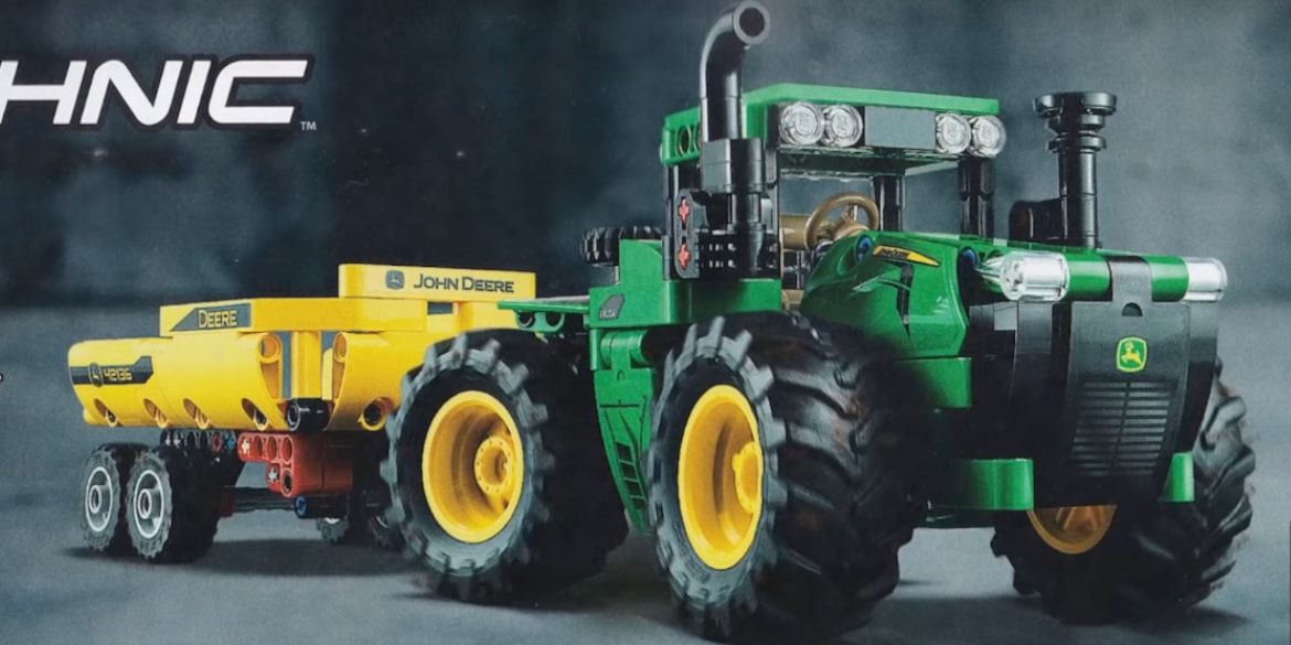 Erstes Bild vom LEGO 42136 John Deere 9620R 4WD Traktor