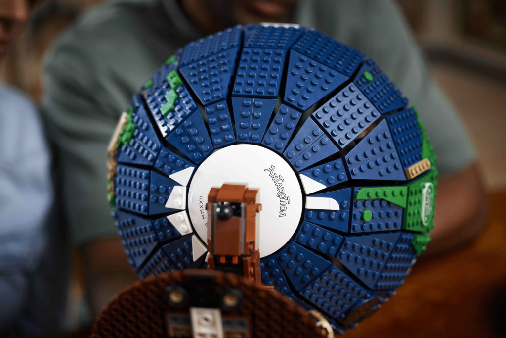 LEGO Ideas 21332 The Globe erscheint im Februar: Alle Bilder und Infos