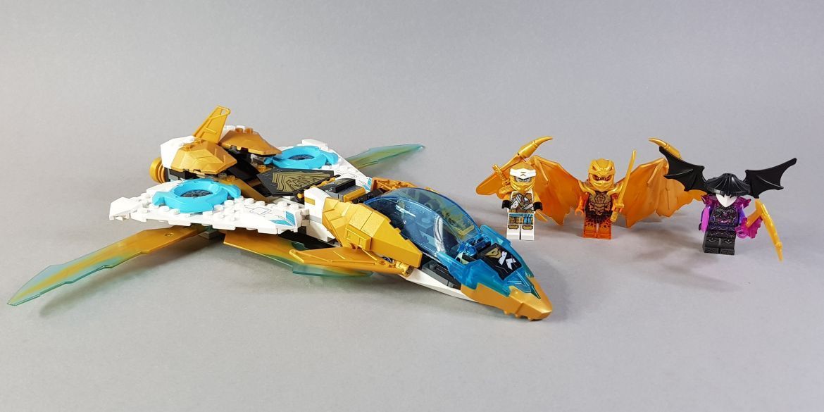 Exklusive Figuren und ein guter Preis: LEGO Ninjago 71770 Zane’s Golddrachen-Jet im Review