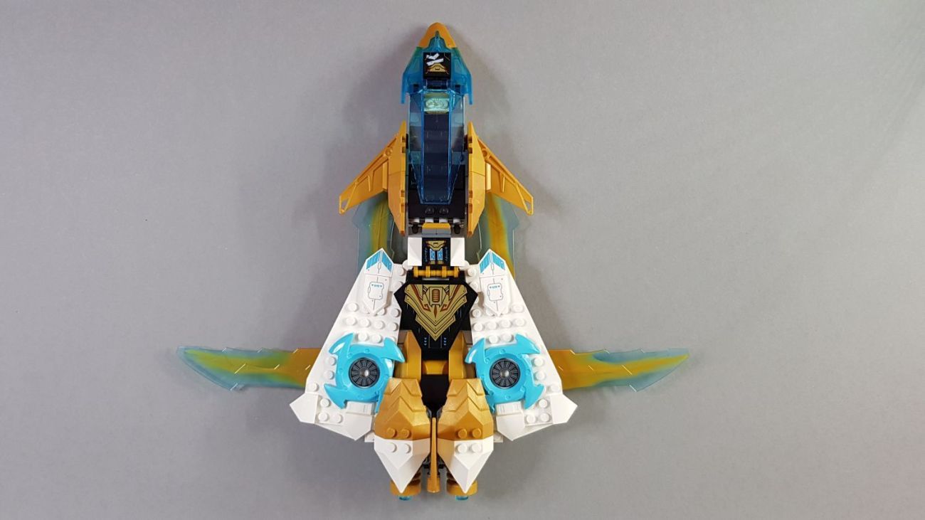 Exklusive Figuren und ein guter Preis: LEGO Ninjago 71770 Zane's Golddrachen-Jet im Review