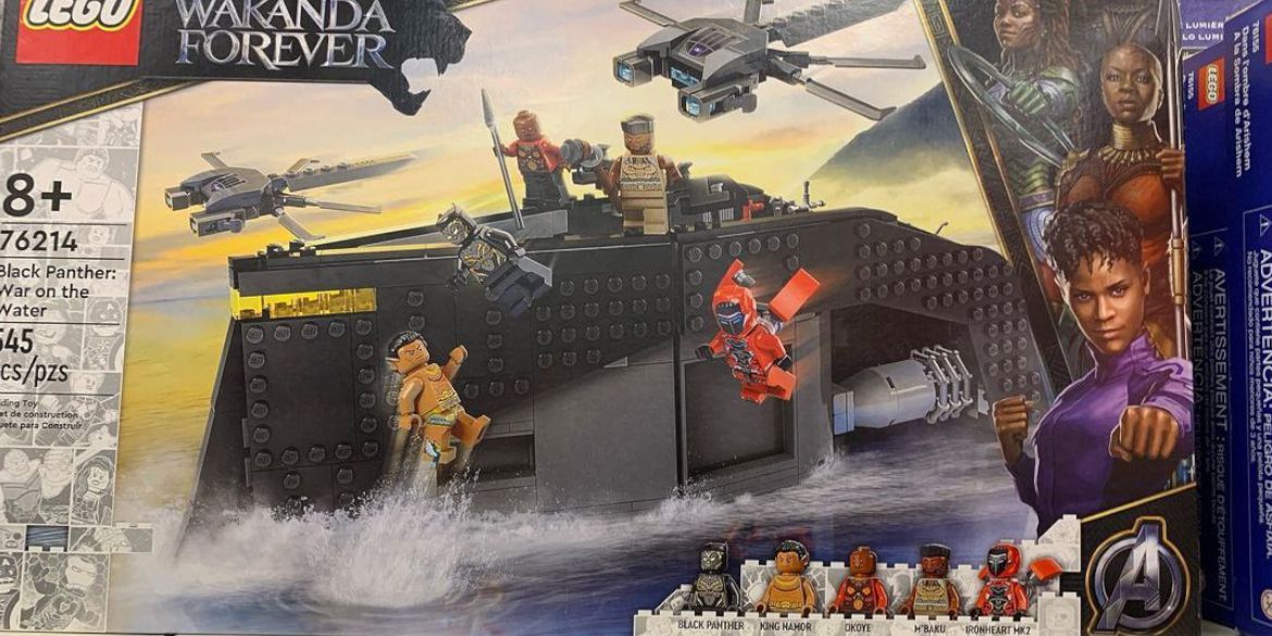 LEGO 76214 War on the Water: Neues Black Panther Wakanda Forever Set bereits im Laden gefunden