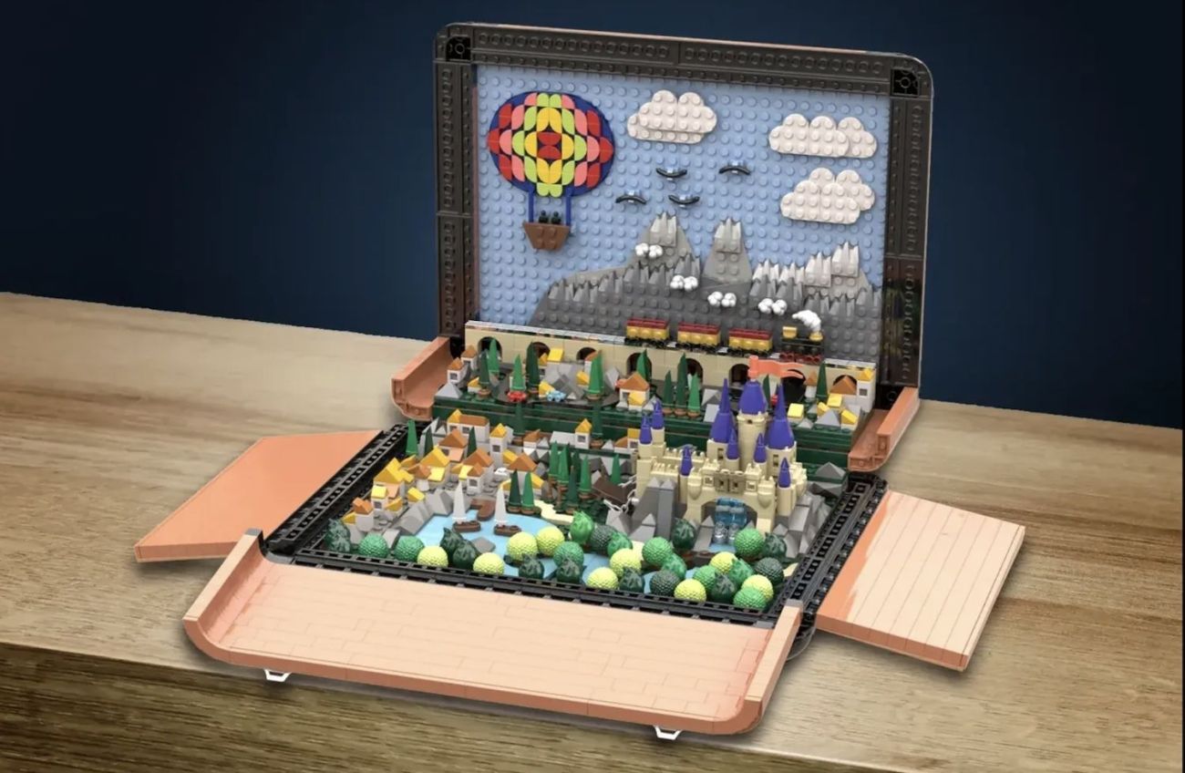 LEGO Ideas The Travel Suitcase