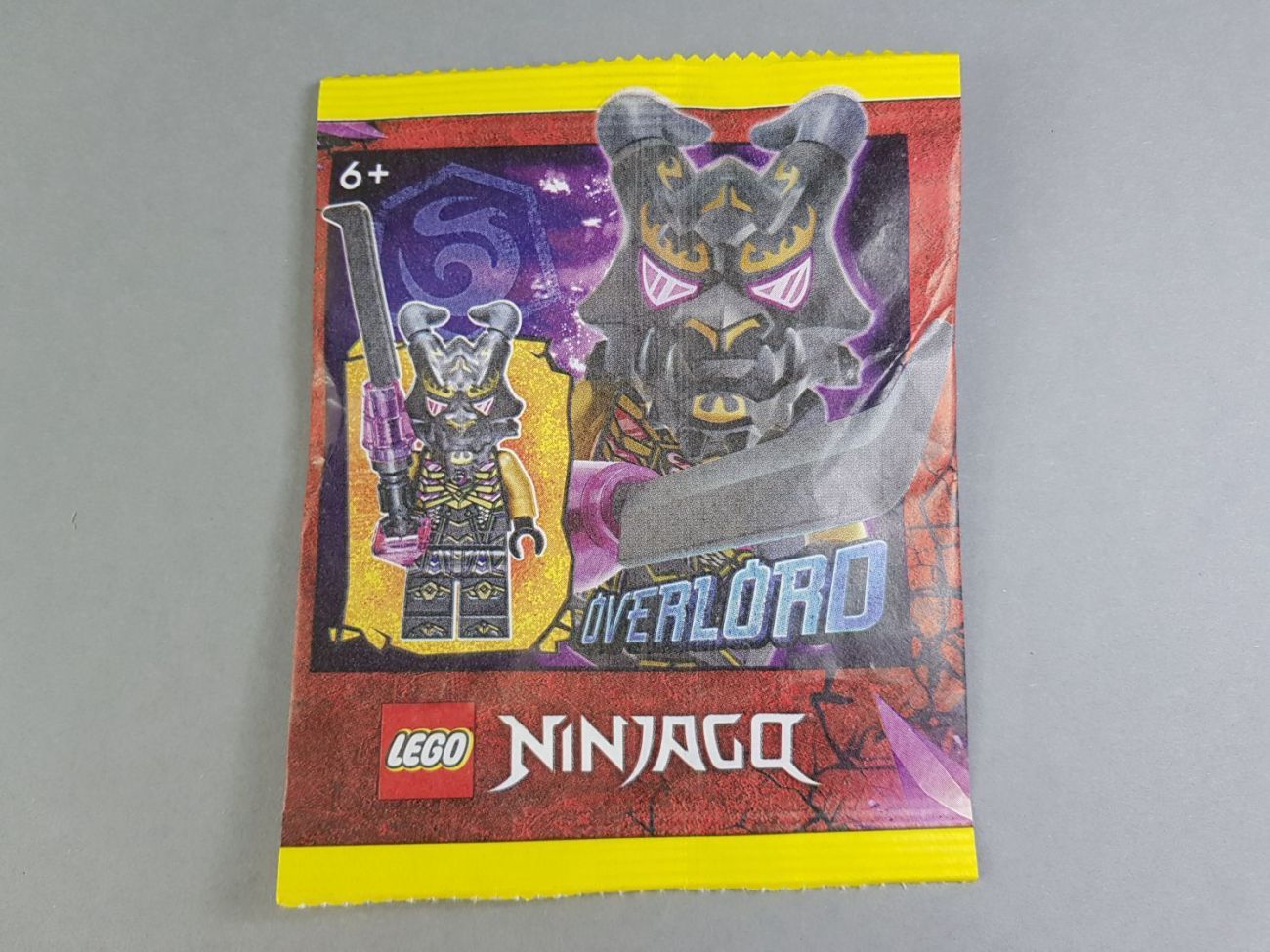 LEGO Ninjago Extra mit Papierverpackung