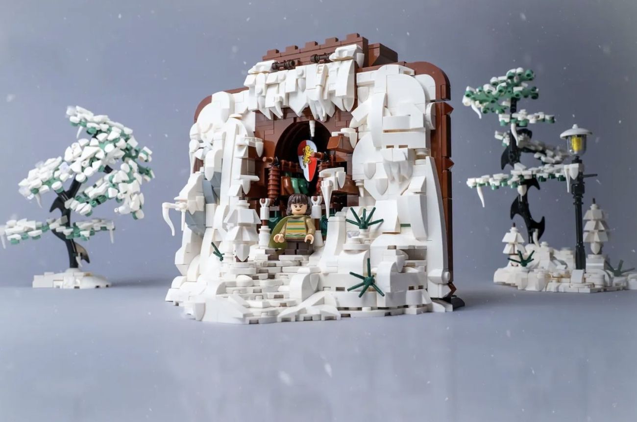 LEGO Ideas Welcome to Narnia - The Lion, the Witch and the Wardrobe 75th Anniversary Set