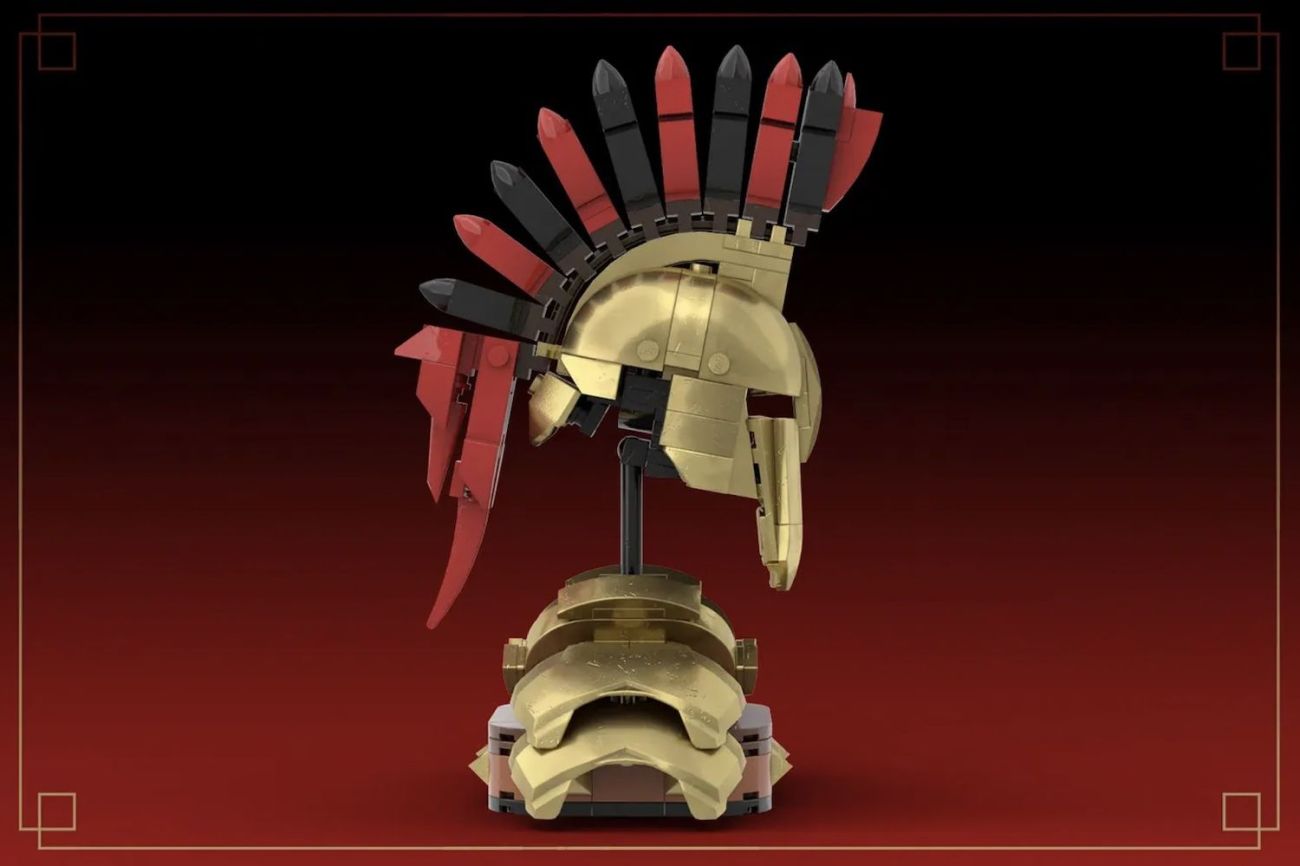 LEGO Ideas Spartan Helmet on Leonidas