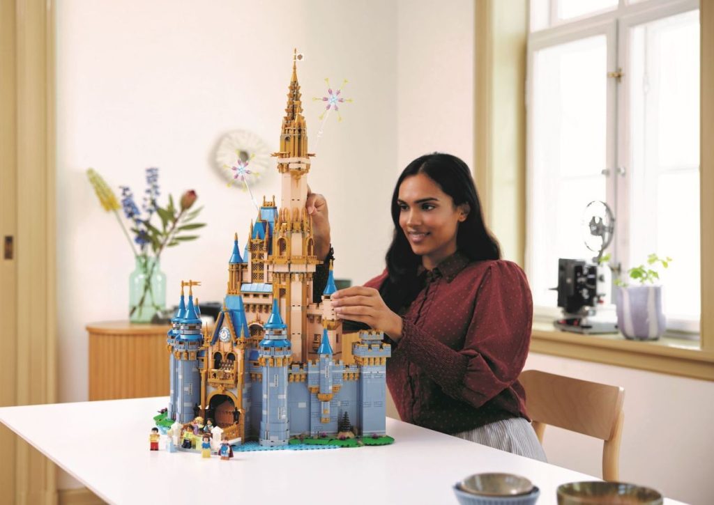 LEGO Disney Schloss (43222) offiziell vorgestellt: Cinderella Schloss Remake zu 100 Jahre Disney