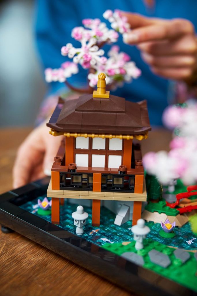 LEGO 10315 Garten der Stille: Neuer Icons Zen-Garten ab August erhältlich
