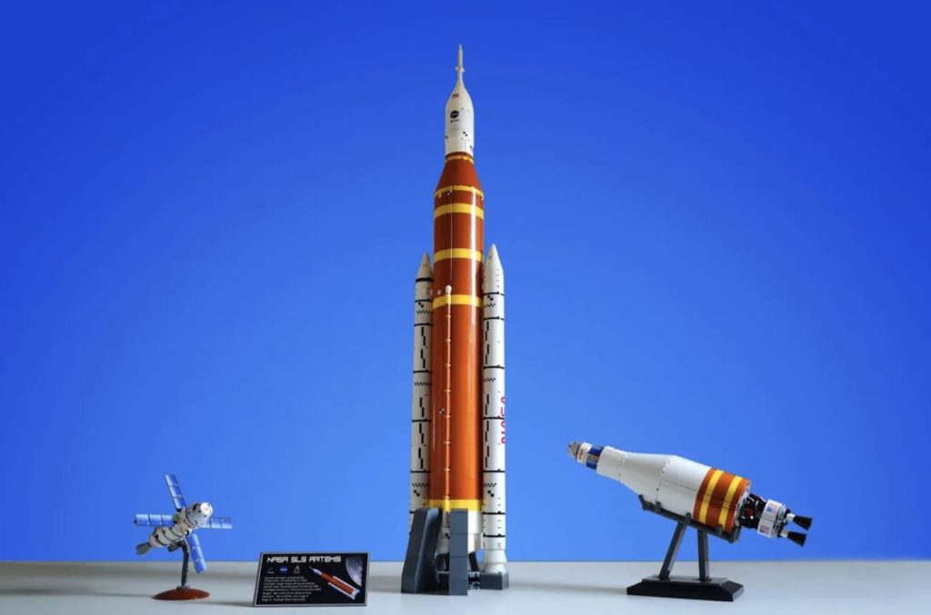 LEGO Ideas Nasa's SLS Block 1 & 1B Rockets Artemis Missions 01