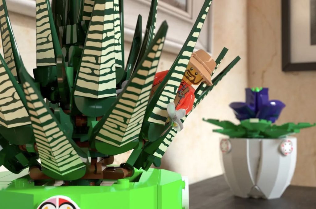 LEGO Ideas Good Ogel's Garden 01