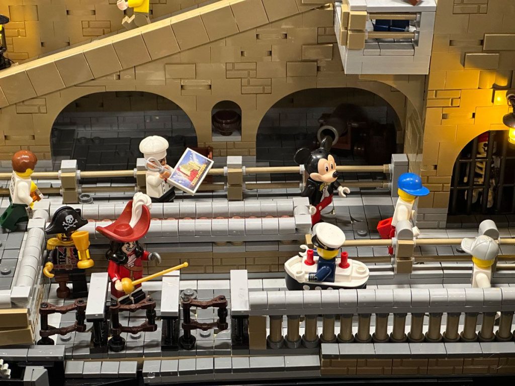 Disneyland Pirates of the Carribean Ride als LEGO MOC